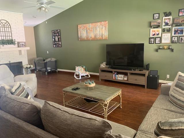 Primary Photo - 1317 Evergreen Dr
