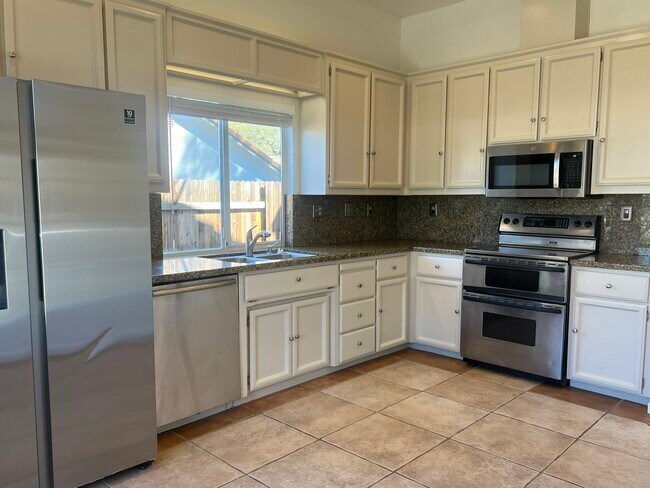 Foto del edificio - 15264 Medella Cir