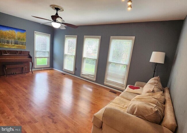 Foto del edificio - 13923 Middle Creek Pl