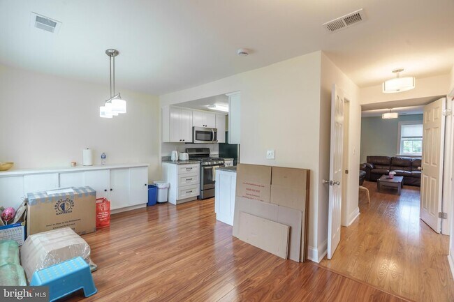 Foto del edificio - 5776 Yellowrose Ct