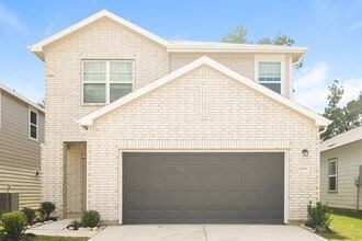 Building Photo - 15295 Abella Dr