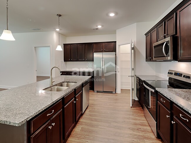 Foto del edificio - 6246 Bridlewood Ln