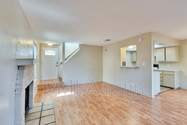 Building Photo - 8806 Springmail Cir