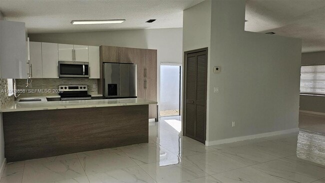 Building Photo - 14470 SW 96th Terrace