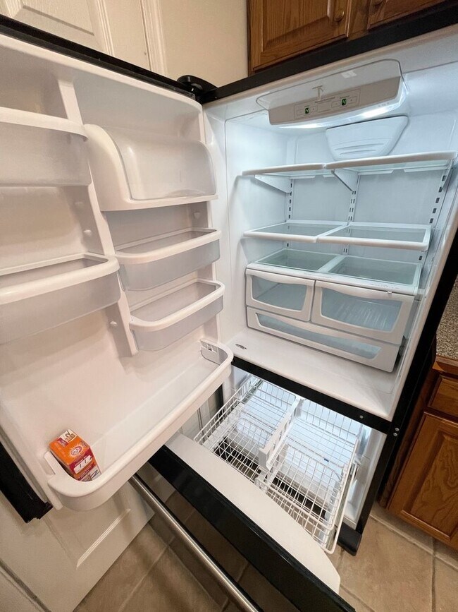 Foto del edificio - 2 Bedroom 2 Bathroom Penthouse Condo In Si...