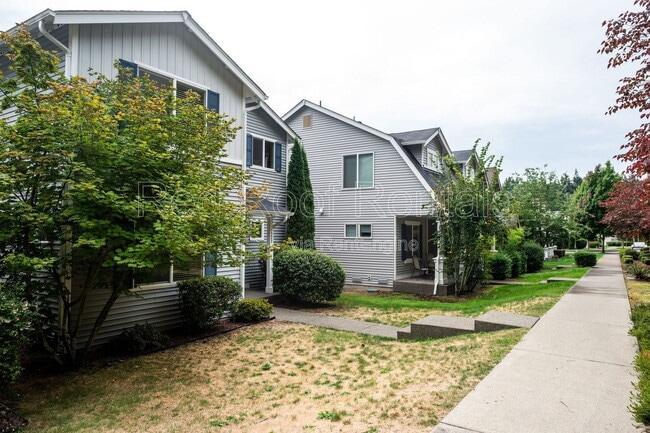 Building Photo - 1208 Burnside Pl