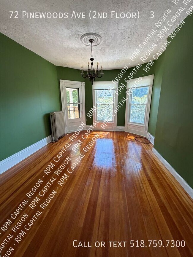 Building Photo - 72 Pinewoods Ave