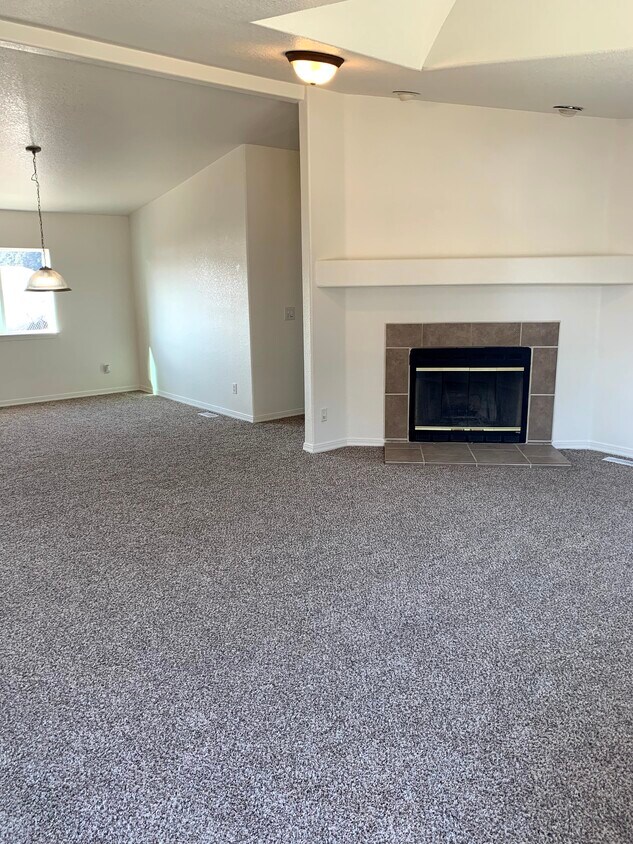 Primary Photo - 2383 Fowler Ln