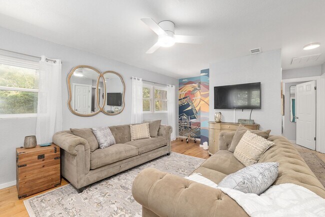 Foto del edificio - 4311 SW 44th St
