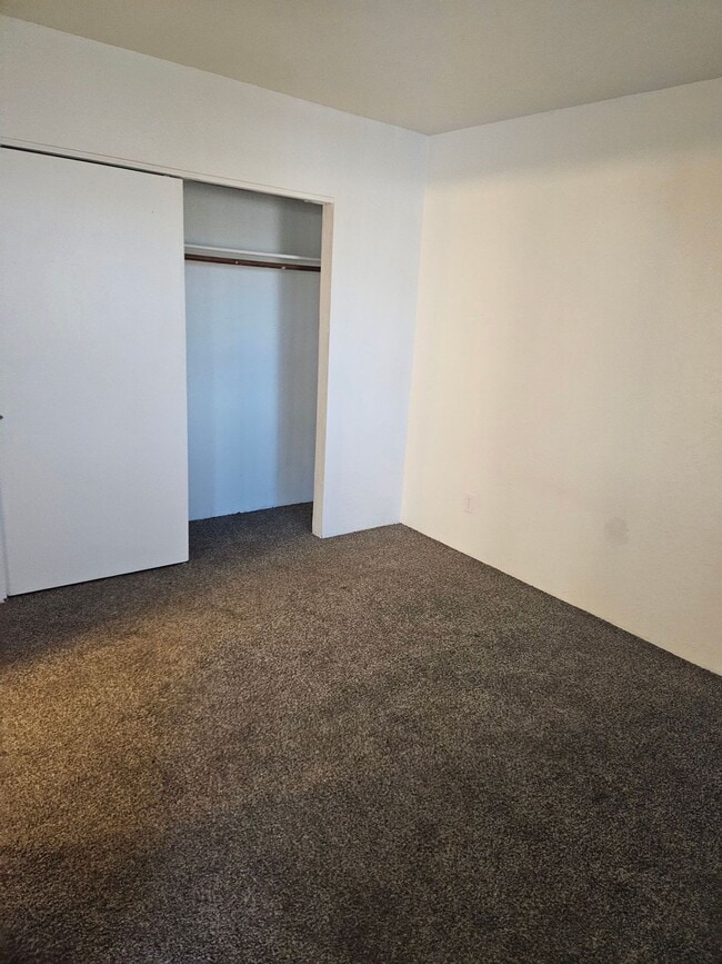 Building Photo - Metro Tucson