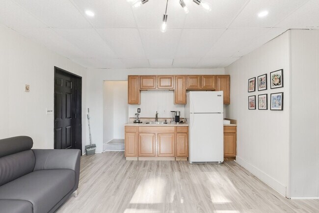 Foto del edificio - 64 Montebello Rd