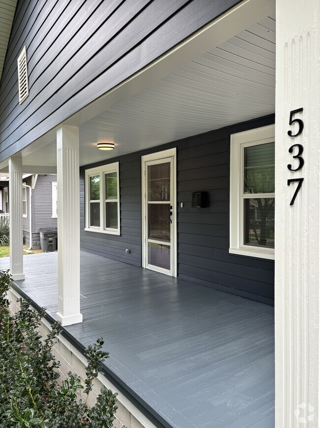 Building Photo - 537 S Yorktown Ave