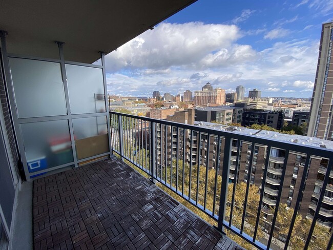Foto del edificio - 100 York St