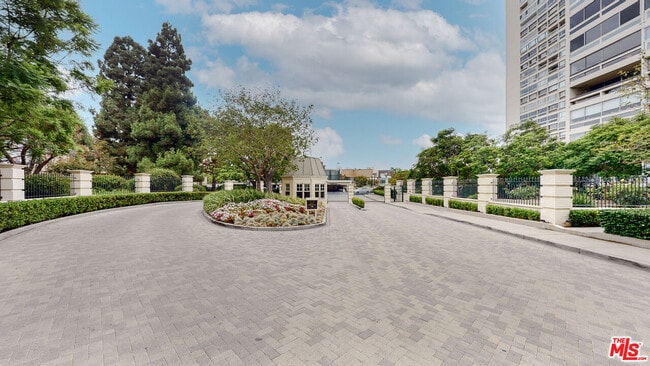 Foto del edificio - 2222 Ave of the Stars