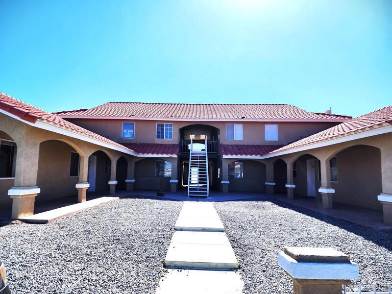 Primary Photo - 2341 E Calvada Blvd