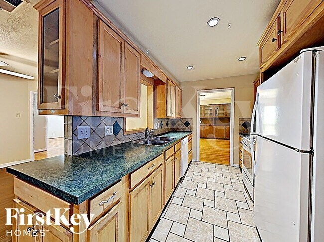 Foto del edificio - 13630 Onyx Ln
