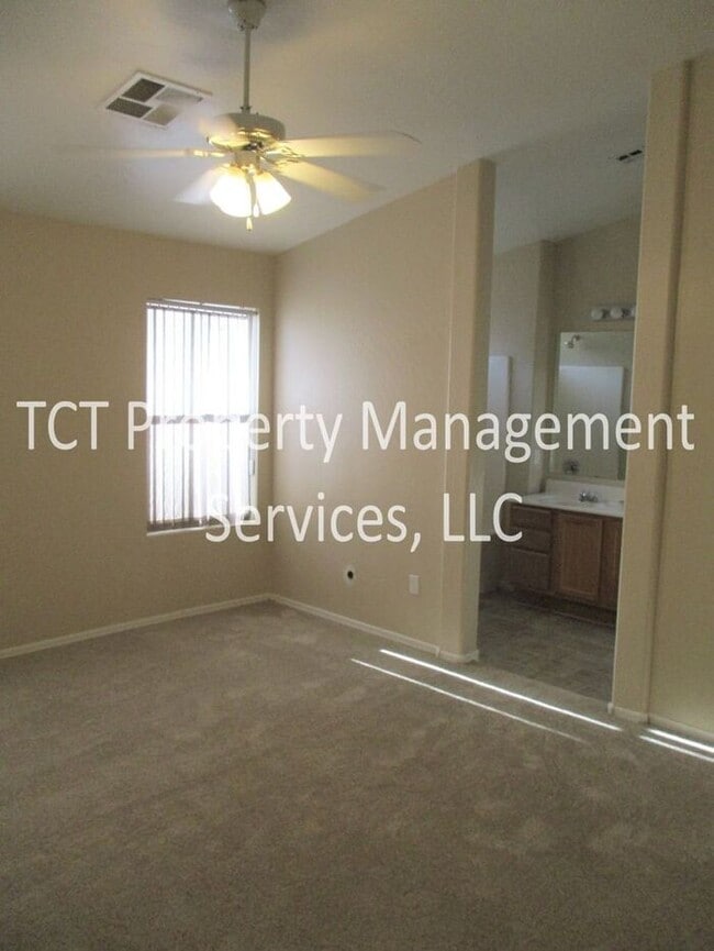 Building Photo - Cozy Three Bedroom House in Gilbert!