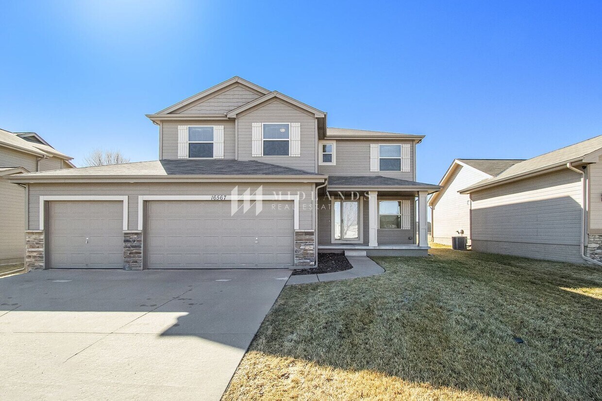 16559 Dora Hamann Pkwy, Omaha, NE 68116 House Rental in Omaha, NE