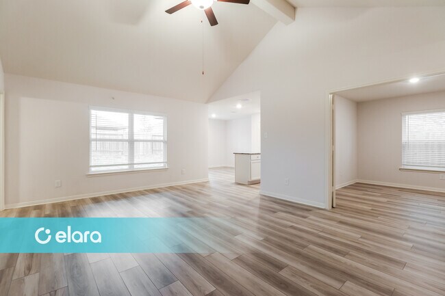 Foto del edificio - 10441 SWEETWATER CREEK DR