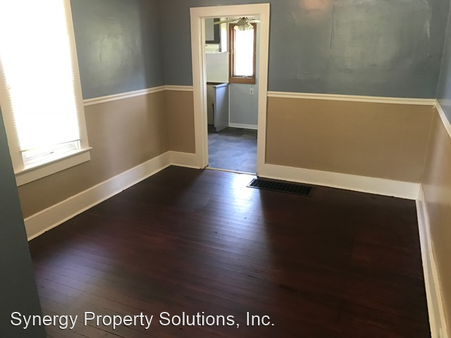 Foto del edificio - 139 N Crestline St