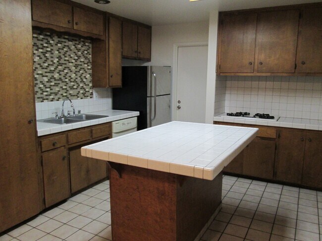 Building Photo - 1377 Woodside Drive