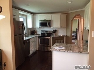 Primary Photo - 297 N Syracuse Ave