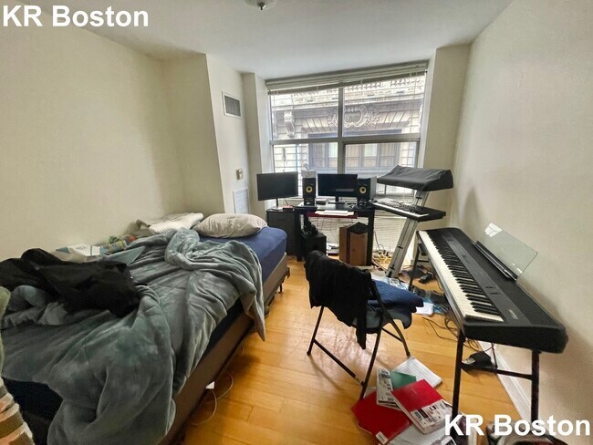 Building Photo - 38 Boylston St