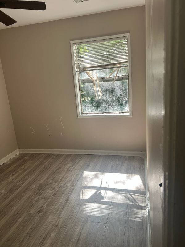 Foto del edificio - 2418 Adger Rd