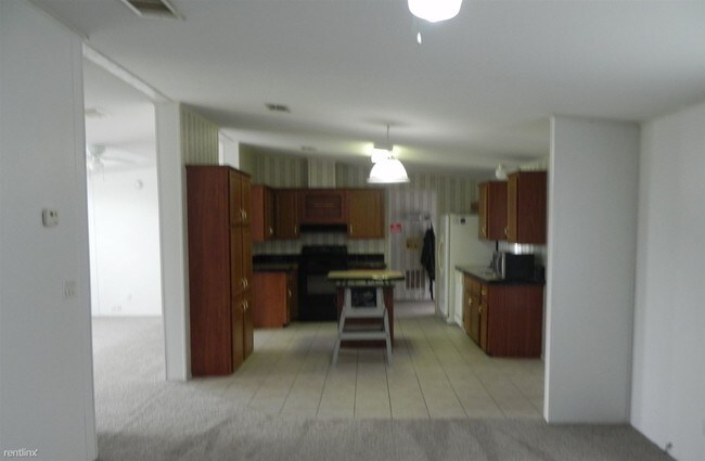 Foto del edificio - 4 br, 2 bath Mobile Home - 4809 Dove Cross Dr