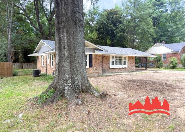 Foto del edificio - 4801 Dianne Dr