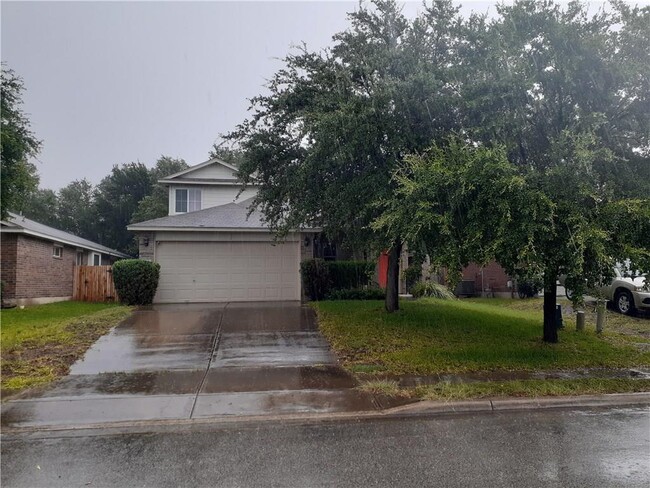 Foto del edificio - 3725 Castle Rock Dr