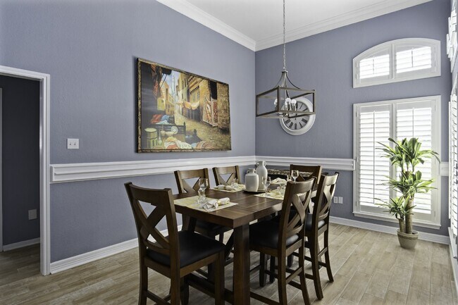 Foto del edificio - "Spacious 4-Bedroom Home with 3 Full Baths...