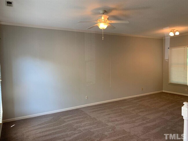 Building Photo - 114 W Dutton Ct