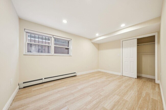 Foto del edificio - 5 Fulton St