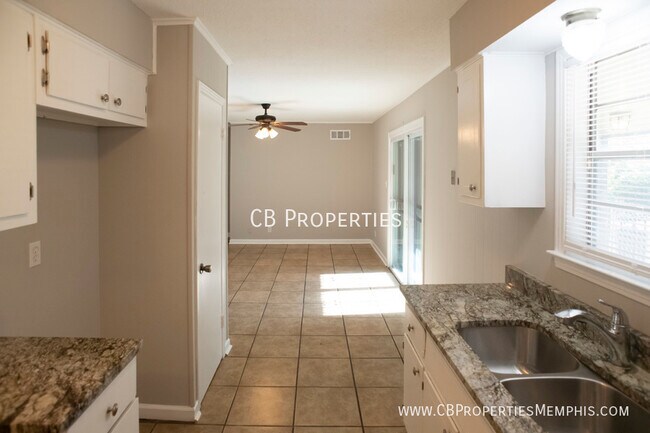 Building Photo - 3576 W Big Bend Dr