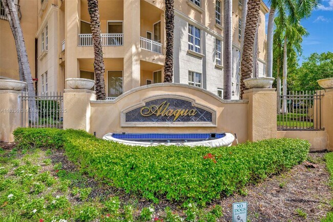 Foto del edificio - 3001 NE 185th St
