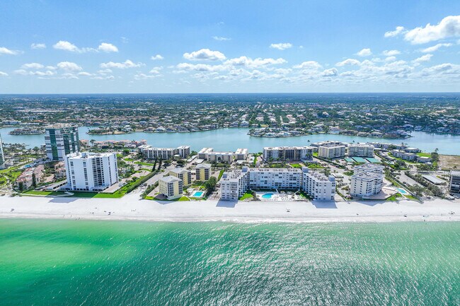 Foto del edificio - 3443 Gulf Shore Blvd N