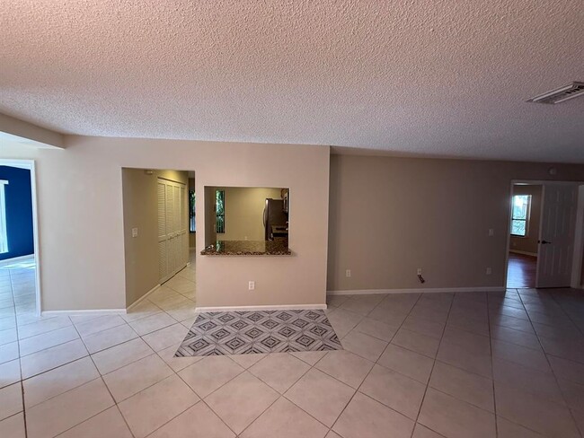 Foto del edificio - 9280 Sable Ridge Cir