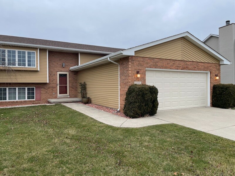 1260 W 98th Ave, Crown Point, IN 46307 House Rental in Crown Point