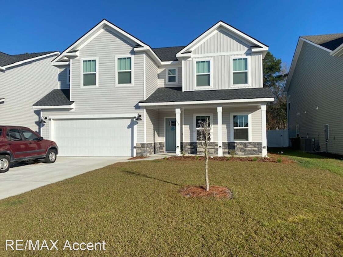 Primary Photo - 4 br, 3 bath House - 112 Pickett Fence Lane