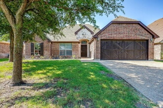 Building Photo - 121 Muirfield Dr