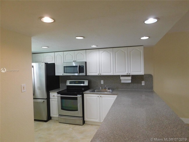 Foto del edificio - 9760 SW 184th St