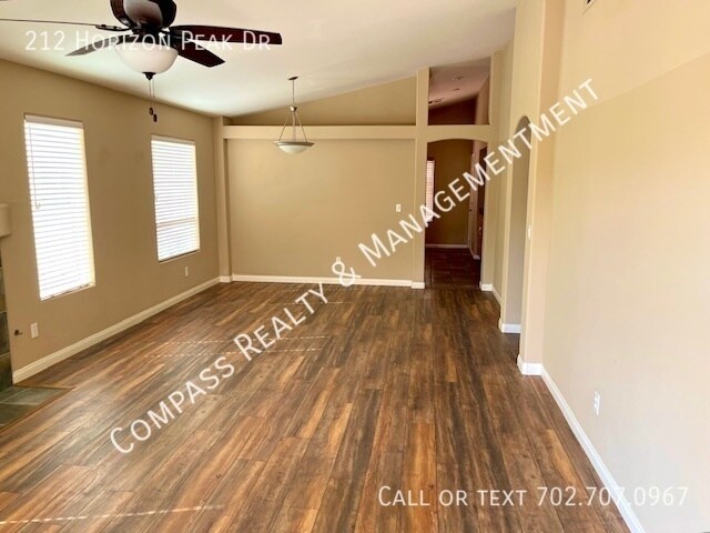 Foto del edificio - 212 Horizon Peak Dr