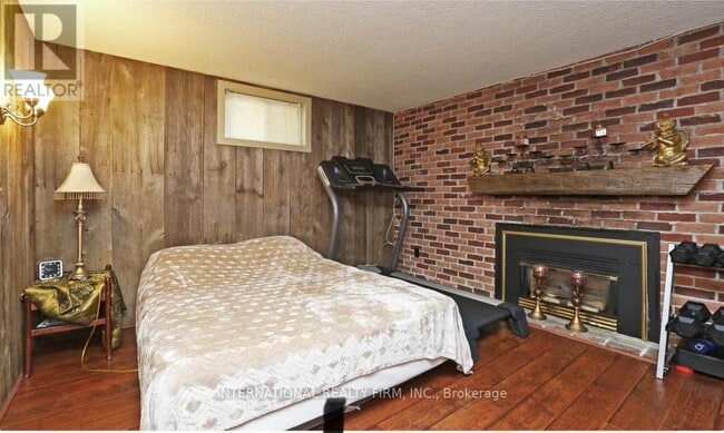 Building Photo - 76 Rockport Crescent