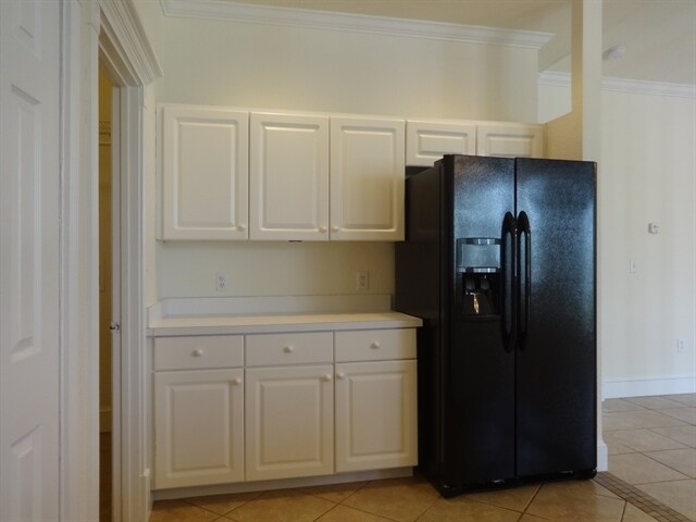 Building Photo - 816 Elm Forest Dr