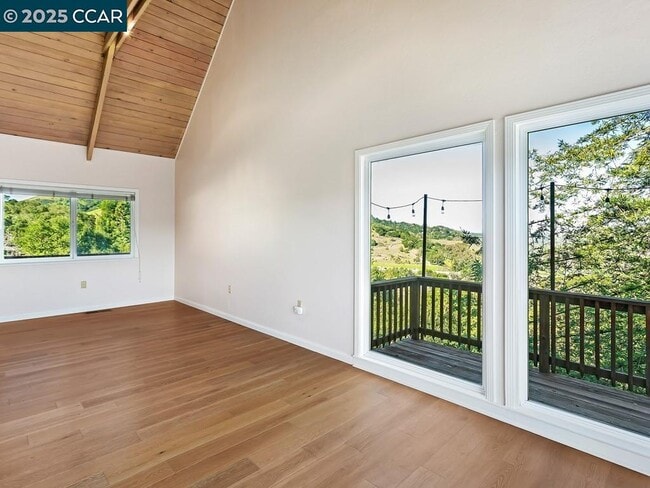 Foto del edificio - 99 Longridge Rd