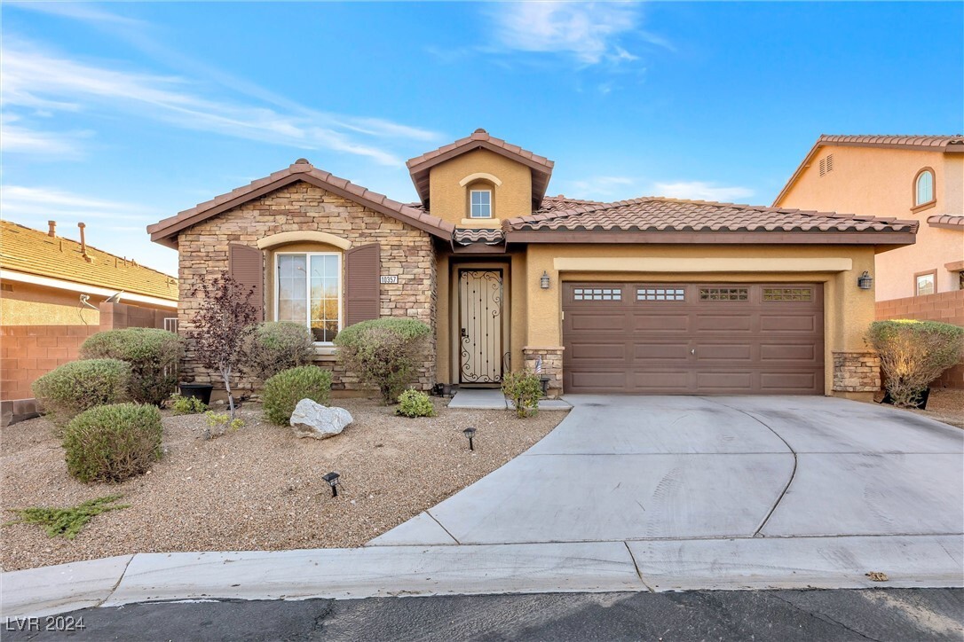 Foto principal - 10357 Borah Park Cir