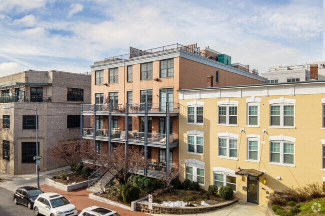 Building Photo - 2412 17th St NW