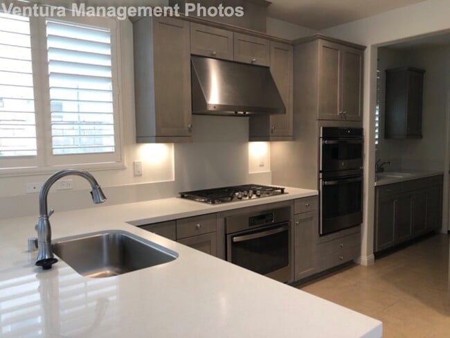 Building Photo - 650 Silver Sage Court