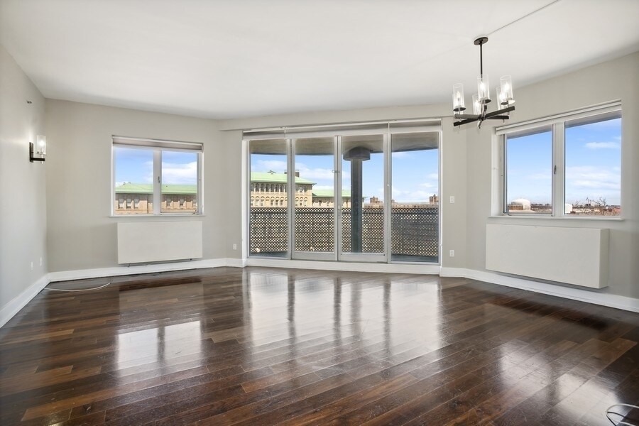 100 Maspeth Ave Unit PH7B, Brooklyn, NY 11211 Room for Rent in